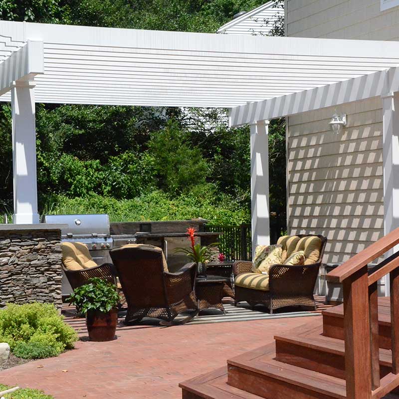 outdoor kitchen
