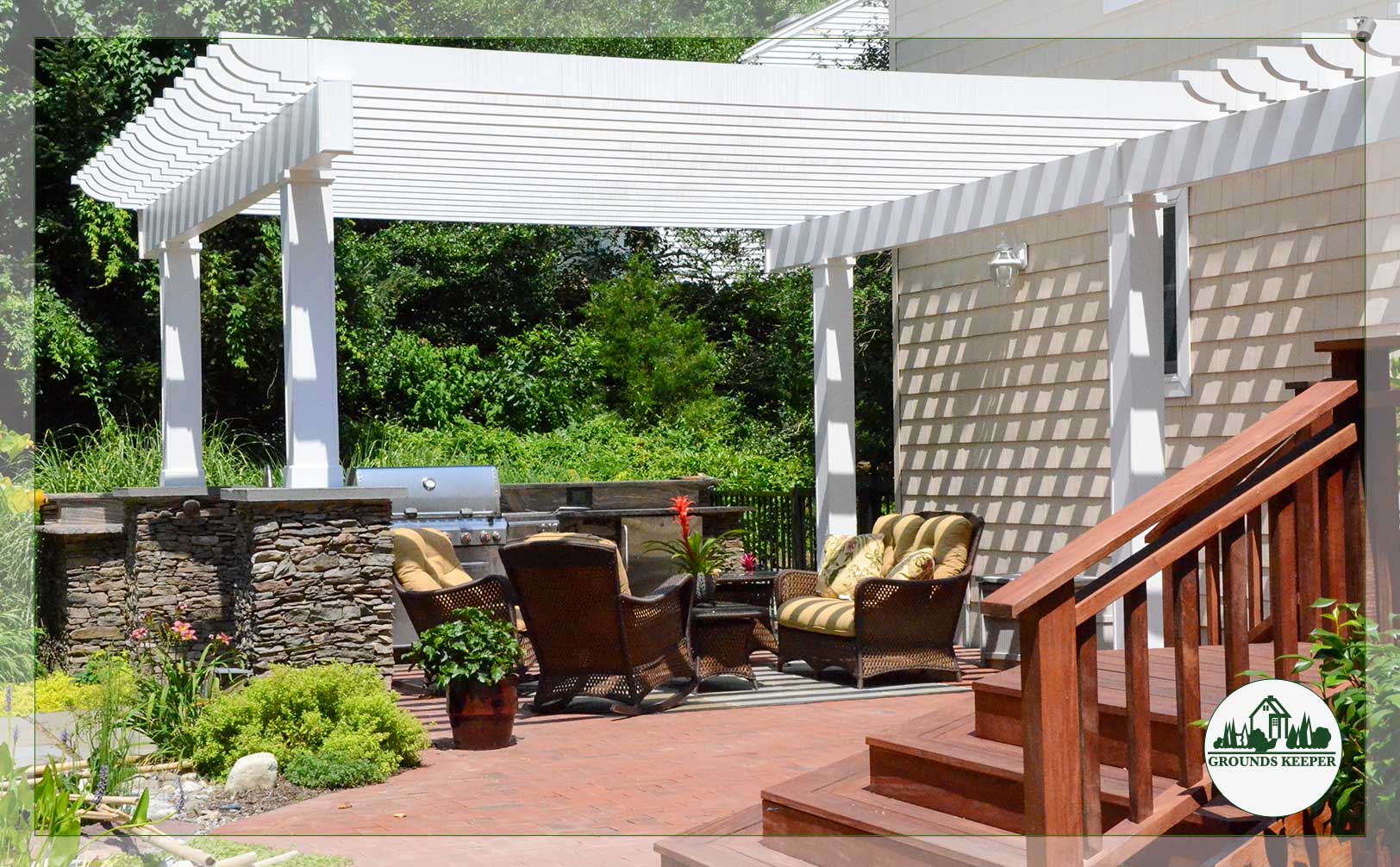outdoor kitchen under pergola